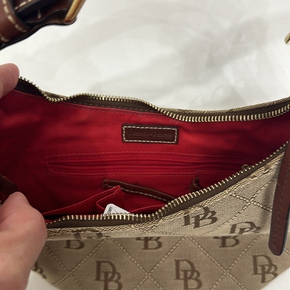 Dooney & Bourke maxi quilt bucket tote Brown - Picture 9 of 16